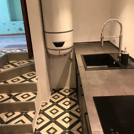 Un Piccolo Rifugio A 10 Minuti Dal Duomo Di Apartment